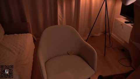 Scarlet online show from 12-27-24, 02:14