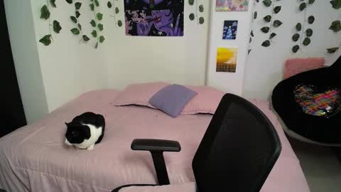 Scarlett Blackthorne  online show from 09-23-25, 04:48