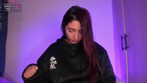 SCARLETT COLLINS online show from 12-23-25, 05:16