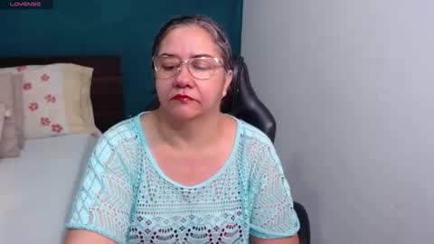 Snapshot of scarlett_duboi1 chatting on 02-22-26, 01:29 Scarlett online show from 02-22-26, 01:29