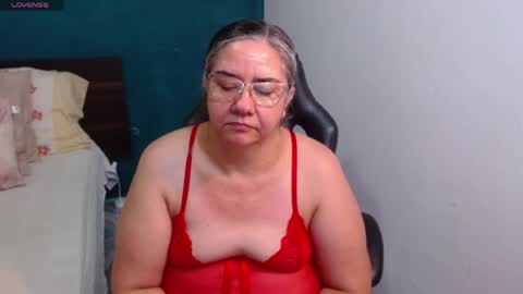 Snapshot of scarlett_duboi1 chatting on 06-04-26, 01:22 Scarlett online show from 06-04-26, 01:22