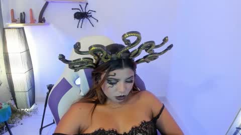 scarlett_enjoy1 online show from 10-30-25, 05:46