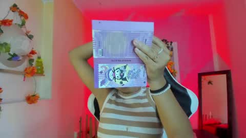 Snapshot of scarlett_lune chatting on 05-30-26, 06:49 scarlett_lune online show from 05-30-26, 06:49