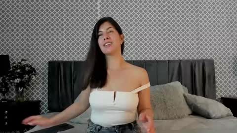 Scarlett online show from 12-07-24, 01:18