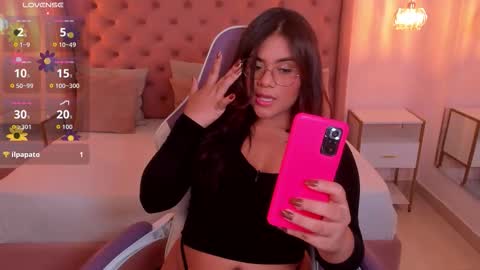 Snapshot of scarlett_rouss_ chatting on 10-03-25, 03:47 Scarlett online show from 10-03-25, 03:47