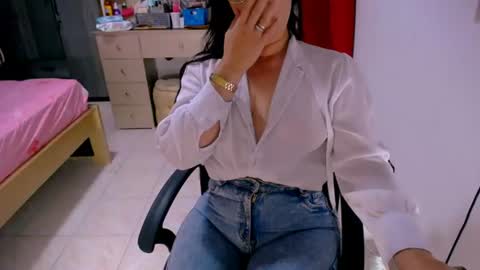 Snapshot of scarlett_sex2 chatting on 06-30-26, 07:37 scarlet online show from 06-30-26, 07:37