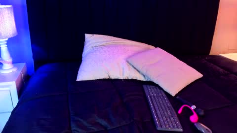 Scarlett online show from 04-01-26, 03:40