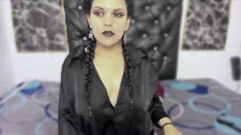 Snapshot of scarlett_w0lf chatting on 11-12-25, 02:39 Scarlett online show from 11-12-25, 02:39