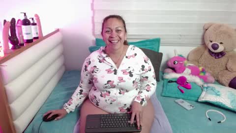 Snapshot of scarlettbooty chatting on 05-23-26, 10:30 scarlettbooty online show from 05-23-26, 10:30