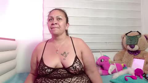 Snapshot of scarlettbooty chatting on 05-31-26, 11:39 scarlettbooty online show from 05-31-26, 11:39