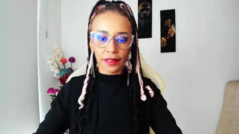 Snapshot of scarlettmalbec chatting on 02-11-25, 08:20 Scarlett online show from 02-11-25, 08:20