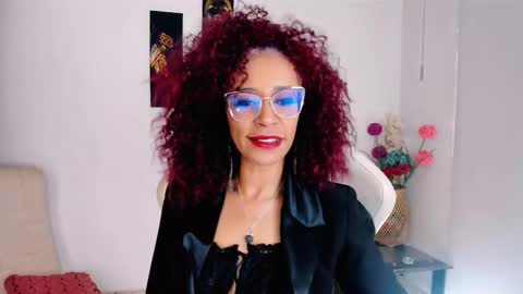 Snapshot of scarlettmalbec chatting on 09-27-25, 09:09 Scarlett online show from 09-27-25, 09:09