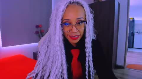 Snapshot of scarlettmalbec chatting on 07-17-26, 09:30 Scarlett online show from 07-17-26, 09:30