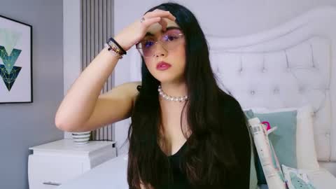 Scarlett Petrova online show from 05-27-26, 11:29