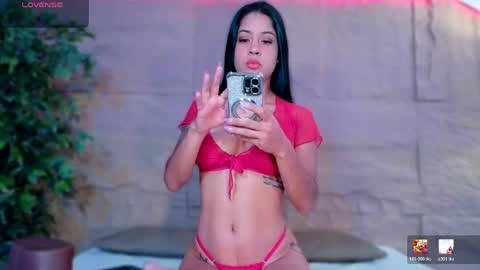 Snapshot of scarlettsinclaiir_ chatting on 05-06-26, 10:09 scarlettsinclaiir_ online show from 05-06-26, 10:09