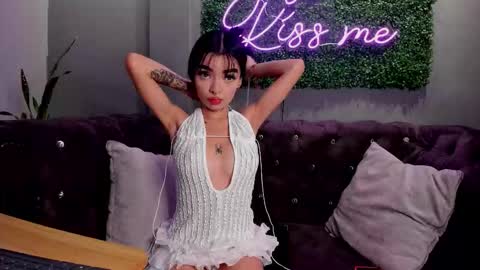 Scarlet online show from 11-09-25, 01:42