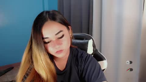 Snapshot of scarletvamp chatting on 07-16-26, 10:43 scarletvamp online show from 07-16-26, 10:43