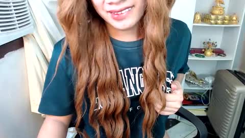 Queen Scarlet online show from 12-13-24, 12:28