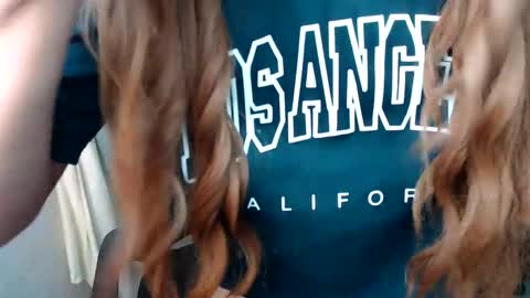 Queen Scarlet online show from 02-03-25, 01:40