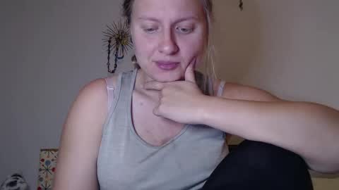 Snapshot of scartit chatting on 05-14-26, 02:51 ScarTit Bernhard online show from 05-14-26, 02:51