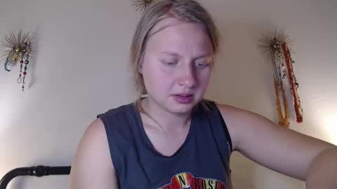 Snapshot of scartit chatting on 05-24-26, 05:12 ScarTit Bernhard online show from 05-24-26, 05:12
