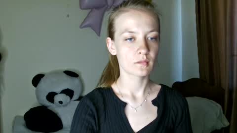Elsa online show from 07-14-26, 10:21
