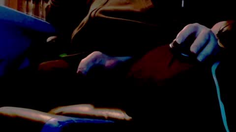 Snapshot of schnatter66 chatting on 12-09-24, 04:26 Thomas online show from 12-09-24, 04:26