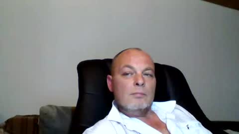 schnibschnab online show from 10-12-25, 01:48