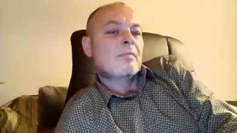 schnibschnab online show from 10-13-25, 06:08