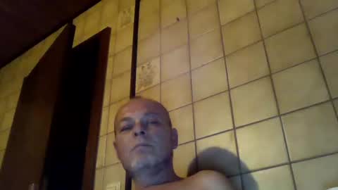 schnibschnab online show from 10-19-25, 12:11