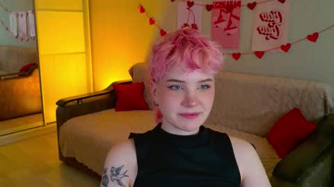 Snapshot of school_love chatting on 09-24-25, 11:13 Rina online show from 09-24-25, 11:13