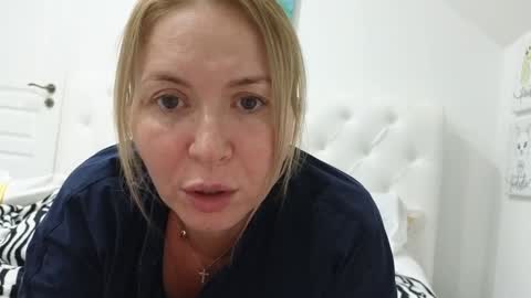 cindy desire online show from 11-05-25, 08:20