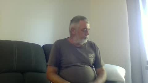 Snapshot of schooner73 chatting on 12-28-24, 02:33 Schooner73 online show from 12-28-24, 02:33