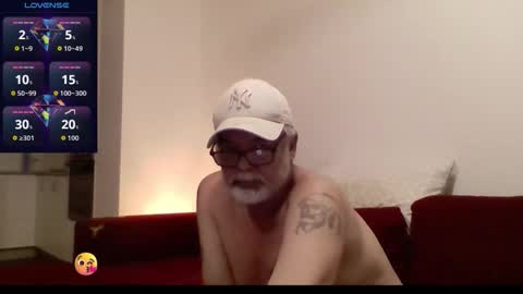 Snapshot of schooner73 chatting on 10-24-25, 11:39 Schooner73 online show from 10-24-25, 11:39