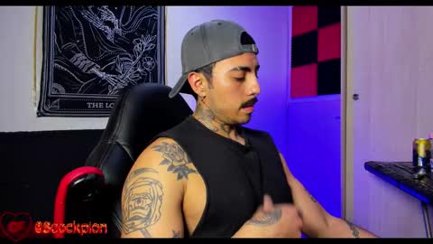 Alejandro help me to reach 200 thumps up online show from 12-18-25, 01:11