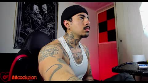 Alejandro help me to reach 200 thumps up online show from 02-18-26, 08:21