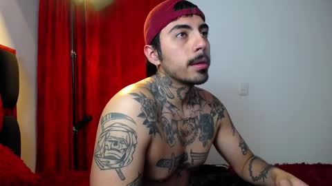 Alejandro help me to reach 200 thumps up online show from 04-12-26, 06:51