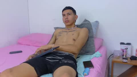 Snapshot of scook_gray chatting on 06-27-26, 12:48 scook_gray online show from 06-27-26, 12:48