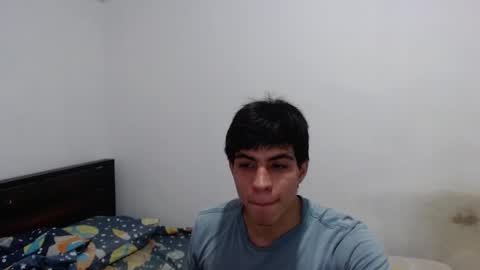 Snapshot of scoot2115 chatting on 10-26-25, 05:24 scoot2115 online show from 10-26-25, 05:24