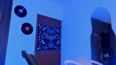 Goddess online show from 10-25-25, 01:02