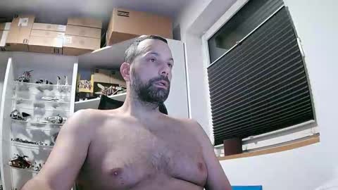 Snapshot of scorpion_cock chatting on 02-15-26, 06:43 scorpion_cock online show from 02-15-26, 06:43