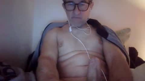 Snapshot of scotchwhieskie chatting on 04-25-26, 10:51 scotchwhieskie online show from 04-25-26, 10:51