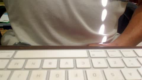 Snapshot of scottalone chatting on 04-22-26, 02:07 Scott online show from 04-22-26, 02:07