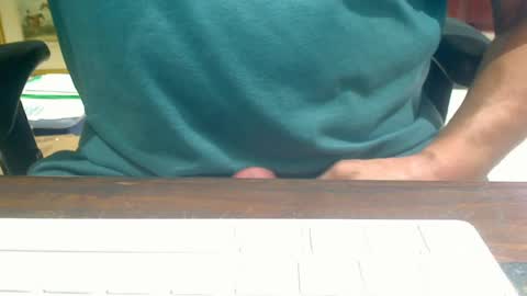 Snapshot of scottalone chatting on 06-21-26, 04:42 Scott online show from 06-21-26, 04:42