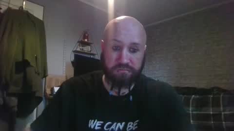 Snapshot of scottish_alien chatting on 04-05-26, 06:54 Richard James online show from 04-05-26, 06:54