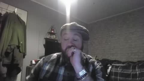Snapshot of scottish_alien chatting on 04-06-26, 05:52 Richard James online show from 04-06-26, 05:52