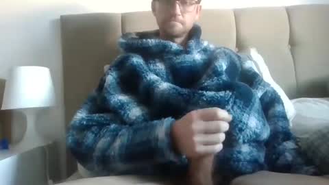 Snapshot of scottish_daddy chatting on 01-02-25, 01:30 scottish daddy online show from 01-02-25, 01:30