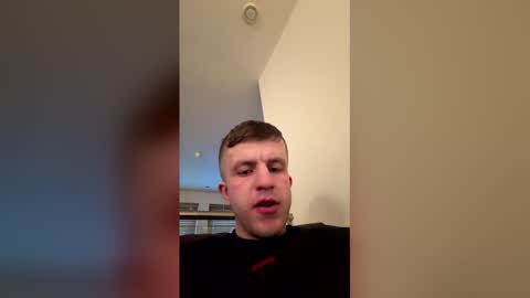 Snapshot of scottishguy220110 chatting on 02-07-26, 04:33 scottishguy220110 online show from 02-07-26, 04:33
