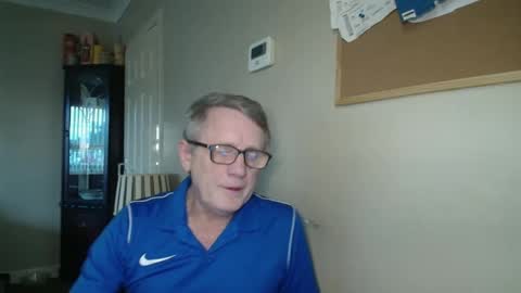 Snapshot of scottsman214 chatting on 05-04-26, 07:10 James online show from 05-04-26, 07:10