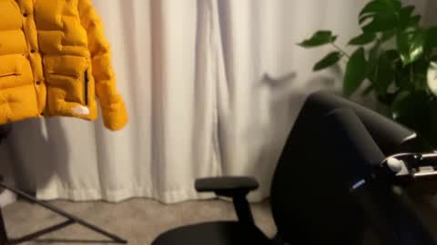 Snapshot of scottybeam chatting on 12-04-24, 11:52 Scotty online show from 12-04-24, 11:52